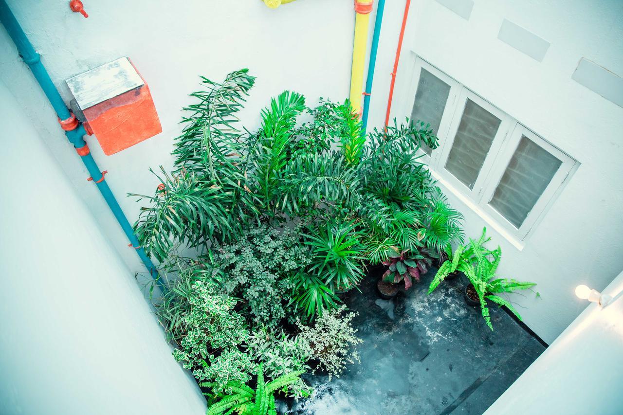 Tuk Tuk Hostels Коломбо Екстериор снимка
